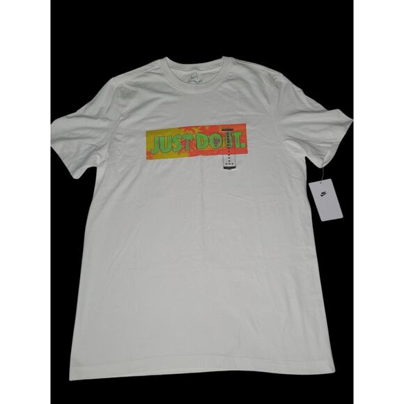 Nike Sportswear Just Do It Beach Party Men's Medium White T-shirt NEW - Picture 1 of 8